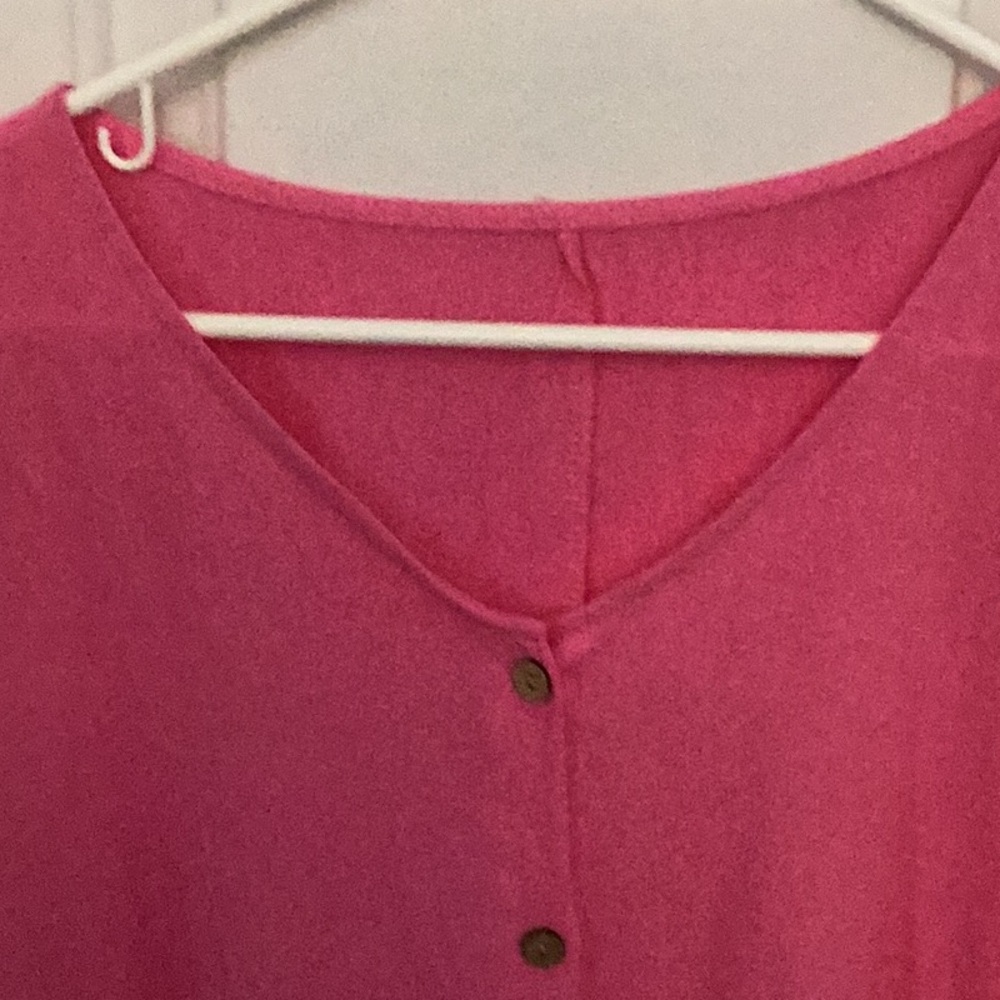 Pink top - Picture 2 of 4